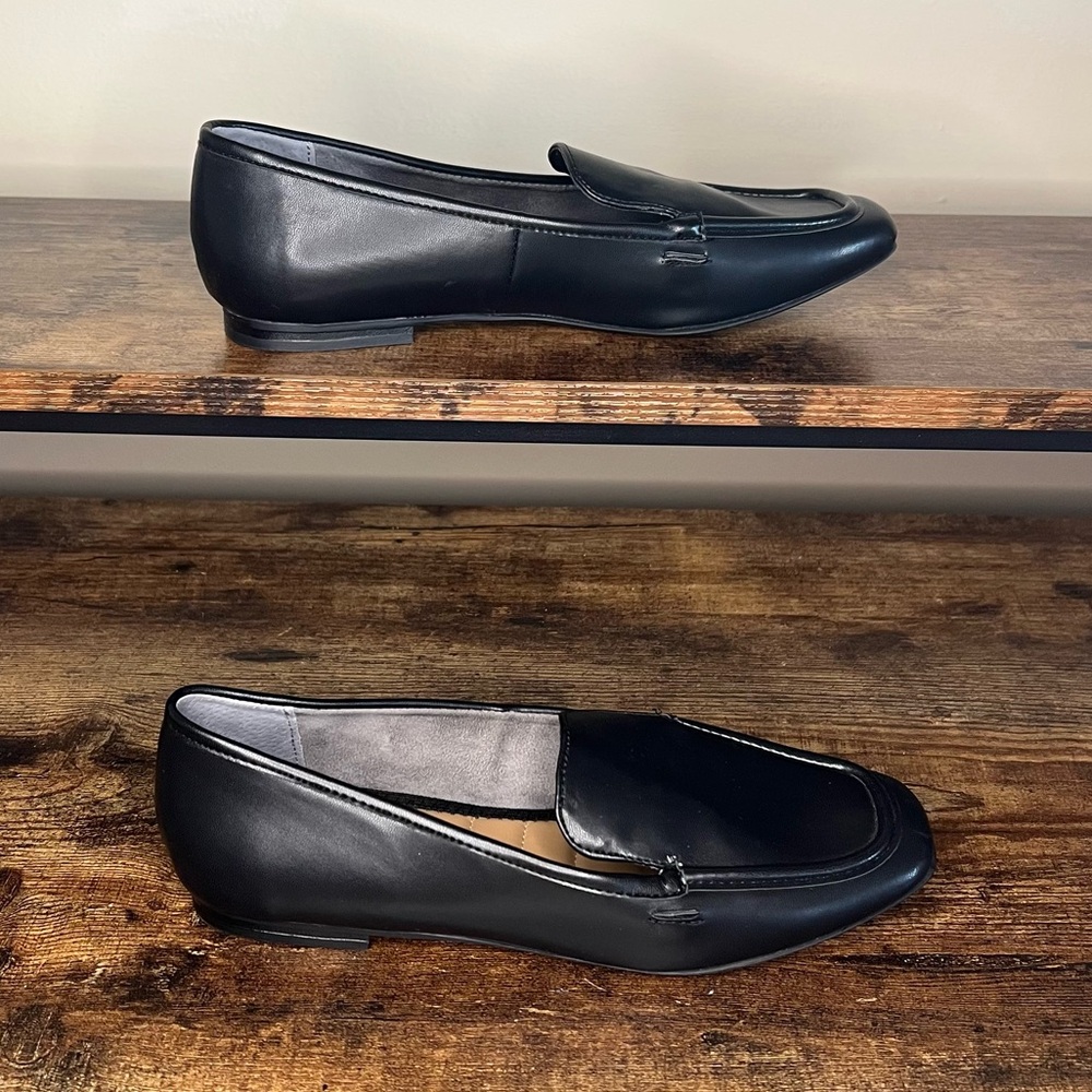 Kelly & Katie black Mission faux leather‎ slip on casual dressy loafer women's 7